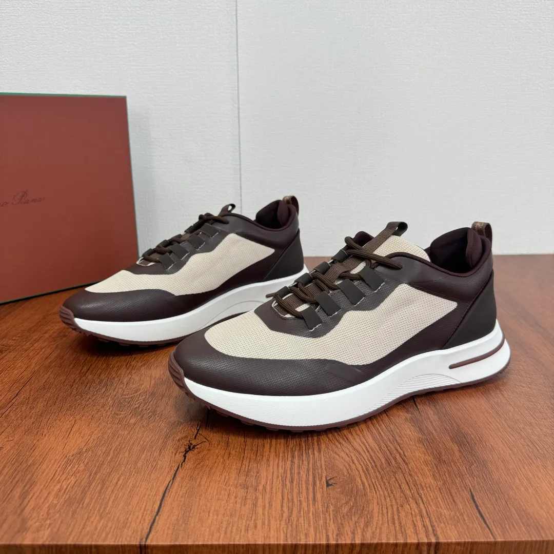 Batch 760 Loro Piana mesh cowhide stitching casual sports men's shoes LP jogging shoes OEM original soles feel free to enter the counter! This casual shoe is knitted from Wind fiber, giving it a unique three-dimensional effect. The unique silhouette narrows slightly at the midsection and is embellished with nappa leather details. The lightweight rubber sole and studs on the edge enhance traction and stability, and functional details full of modern aesthetics add a sporty style to the shoe. The upper uses a hot-melt edge-sealing process. The lightweight technical material of the Kummel-colored rubber outsole is inlaid with cushioning pads on the inside of the sole to distribute the weight more evenly and reduce the load during walking. The leather eyelets are directly set on the upper fixed to the sole to ensure stability. The rear is equipped with cushioning pads to improve wearing comfort. The full package of the counter comes with a shoelace insole. Multiple colors available! Fabric: 100% nylon Decoration: 100% cow leather Accessories: 100% polyurethane Size: 39-40-41-42-43-44 Standard leather shoe size (38/45 can be customized and returns and exchanges are not supported) Item number: FAM1718 White Coffee